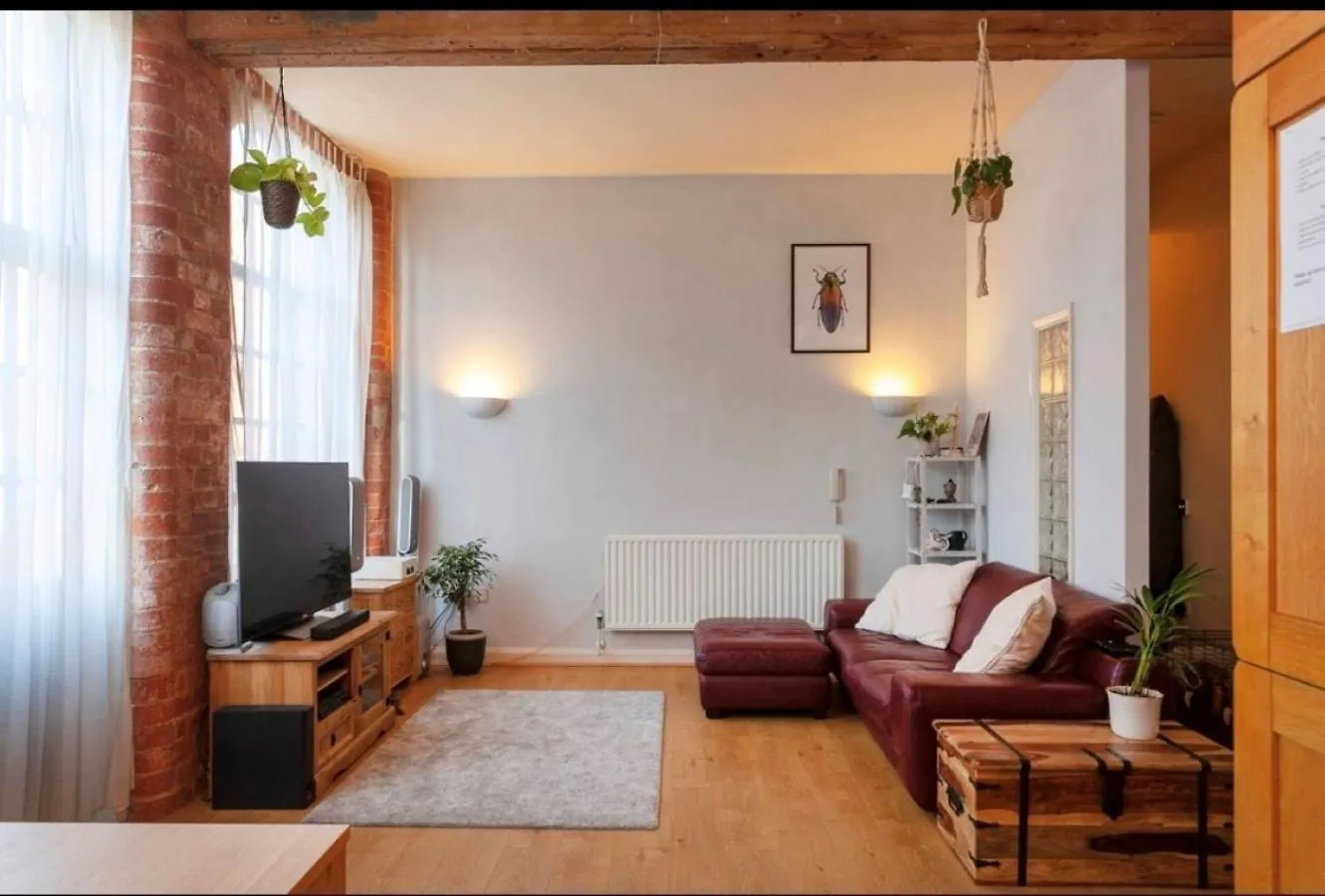 Raleigh Loft Apartment Nottingham