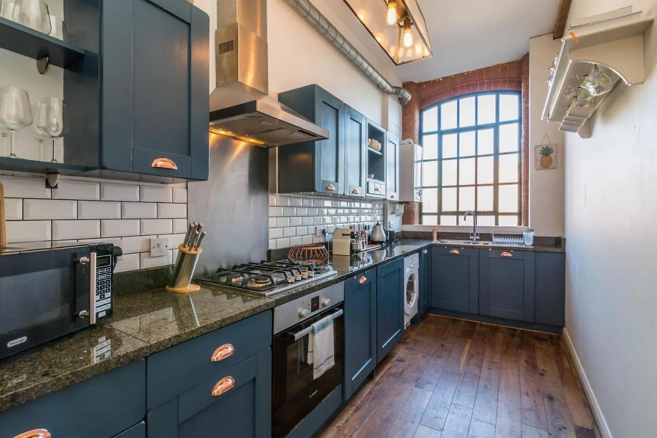 Raleigh Loft Apartment Nottingham