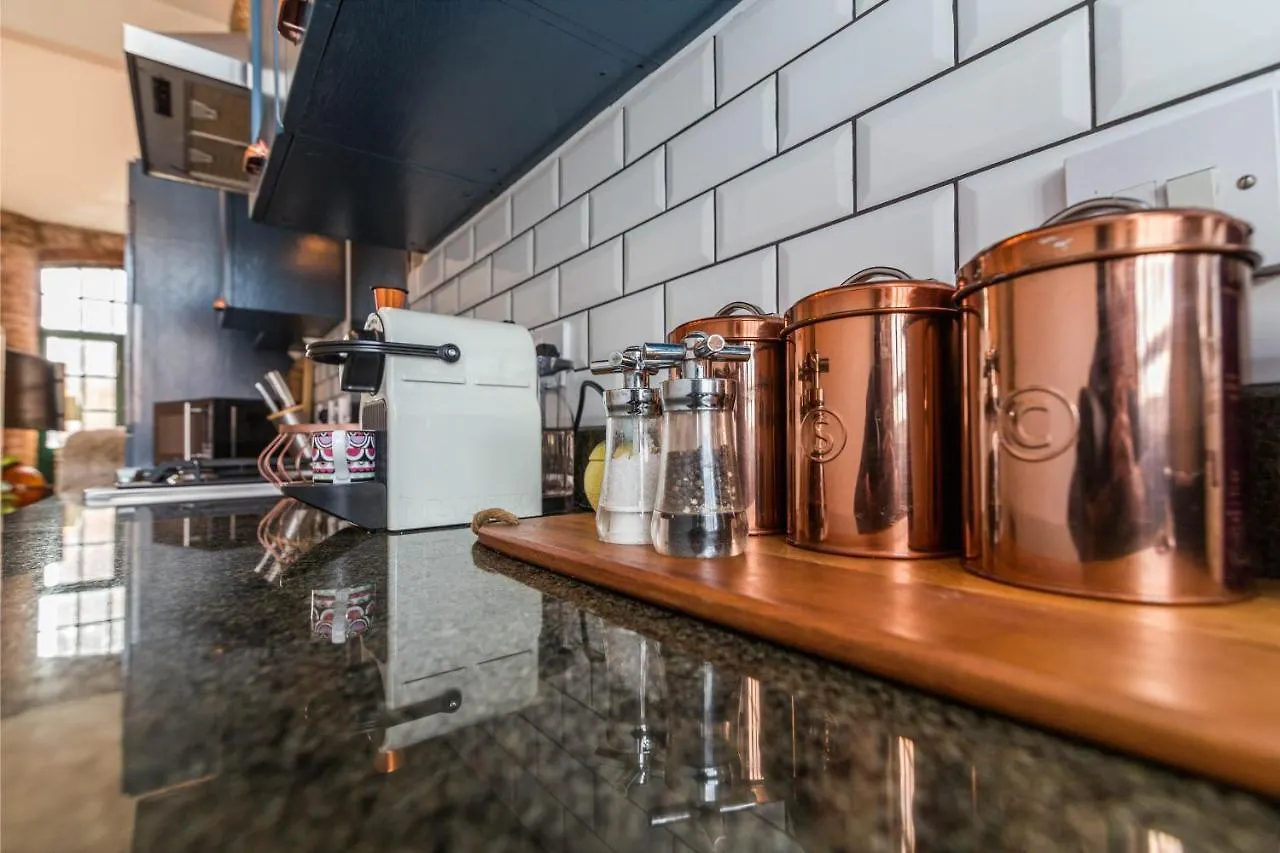 Raleigh Loft Apartment Nottingham